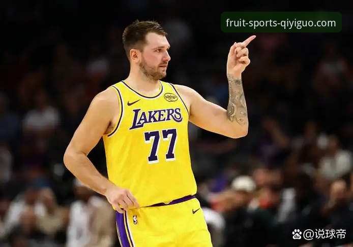 东契奇单核爆发 vs 团队多点开花：一场进攻盛宴背后的数据解析